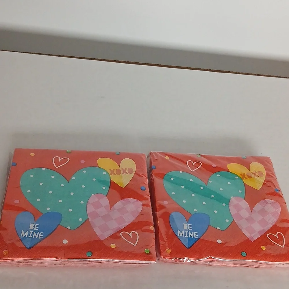 Heart Design Party Napkins Red  Blue Nwt qty 32ct total